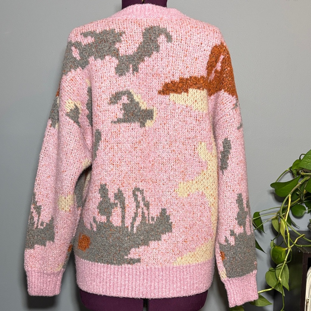 Elodie Pink and Gray Patterned Crewneck Sweater - Picture 3 of 7